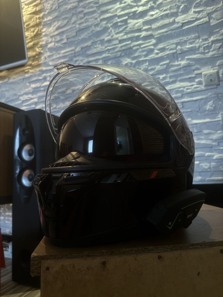 Kask motocyklowy SHARK XS + interkom