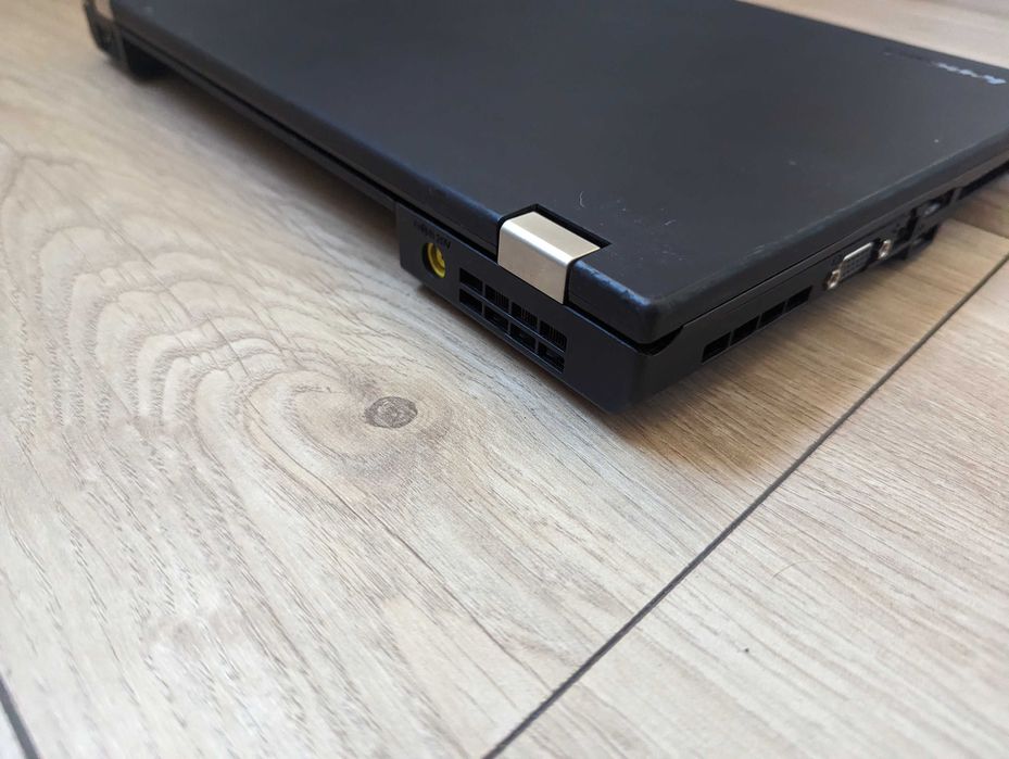 ThinkPad t420p coreboot, i5, 1600x900, 8gb