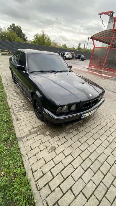 продам BMW E34 1995 2.0 бензин