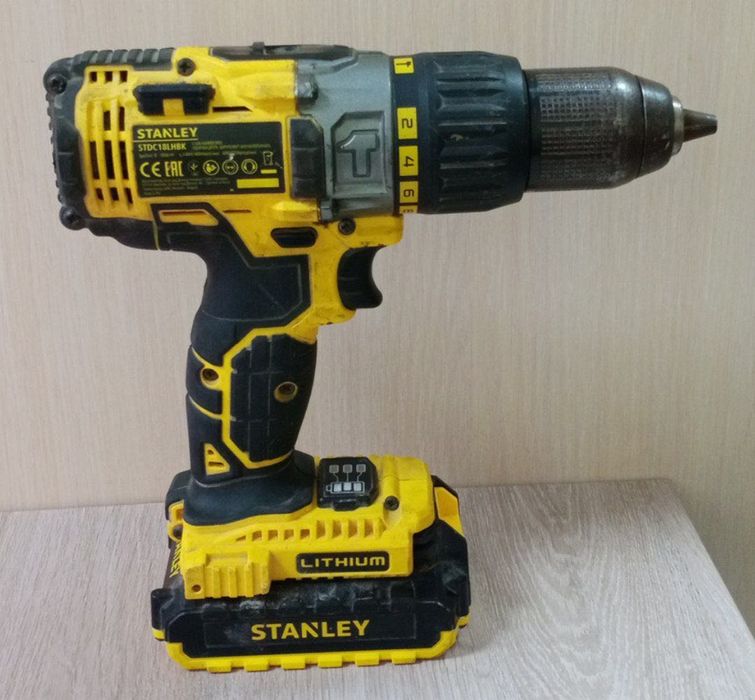 Доиль-шоруповерт Stanley STDC18LHBK