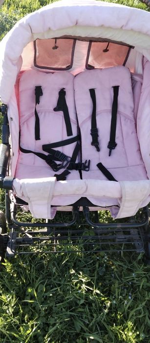 Коляска для двійні