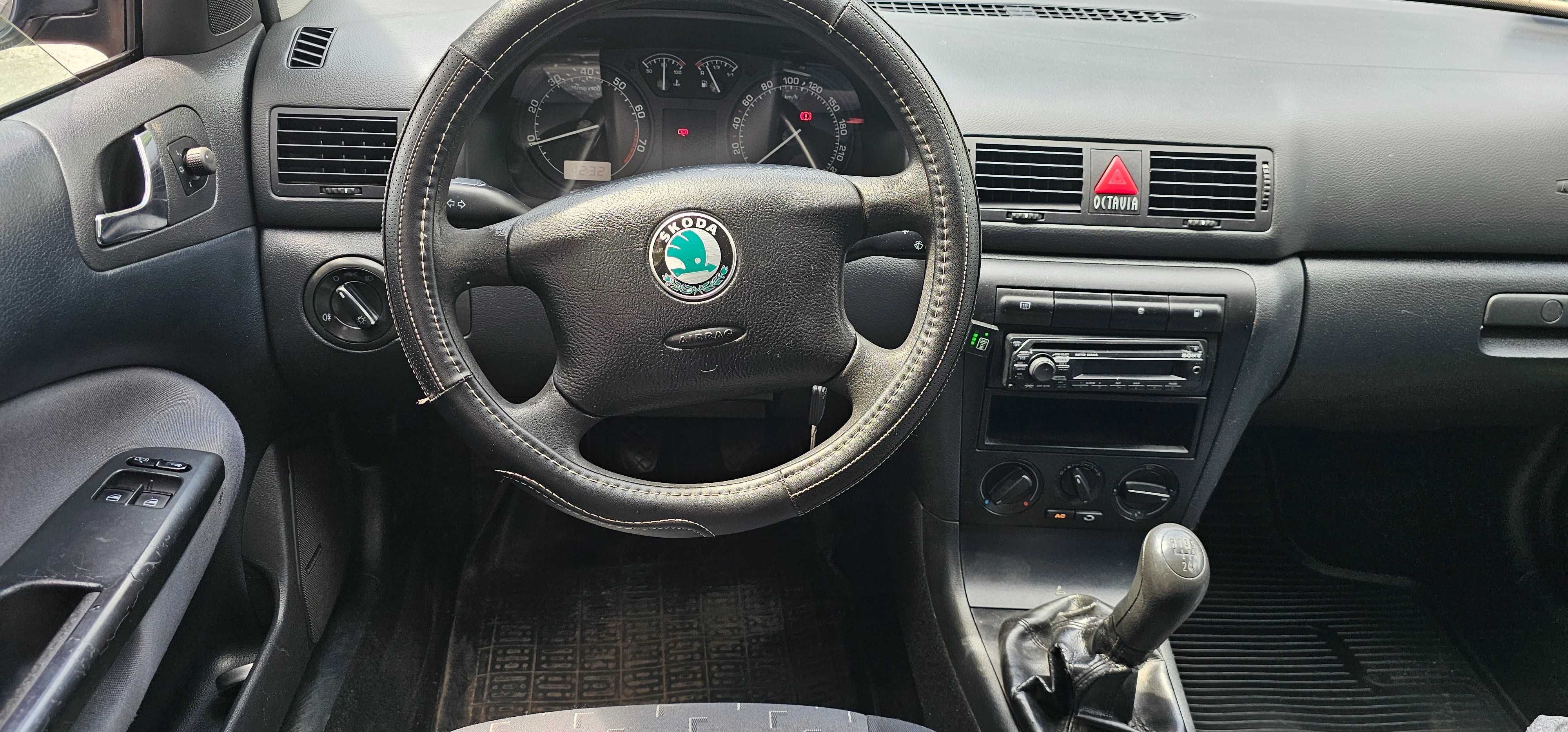 Skoda Octavia 1.6 gaz
