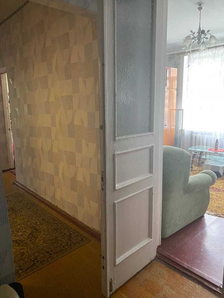 Продам 2-х кімнатну квартиру на Подолі