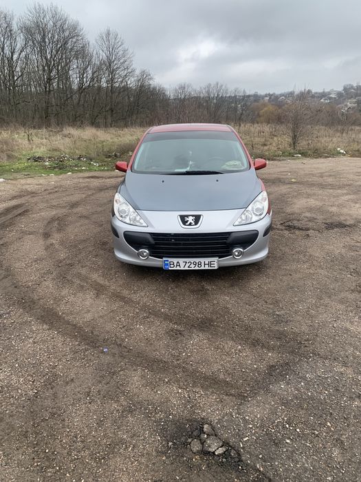 Пежо 307 2006 год рестайлинг 2.0 газ/бензин