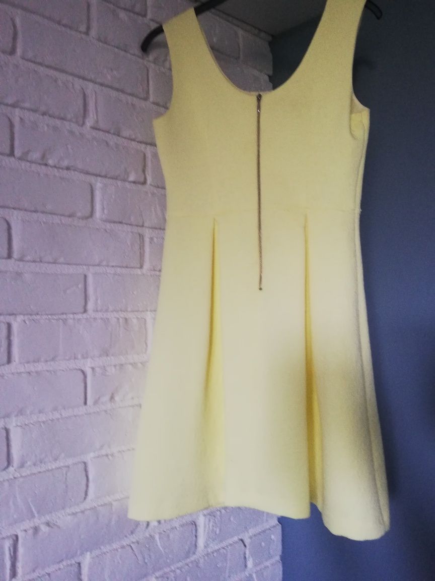 Sukienka Top Secret r. 36