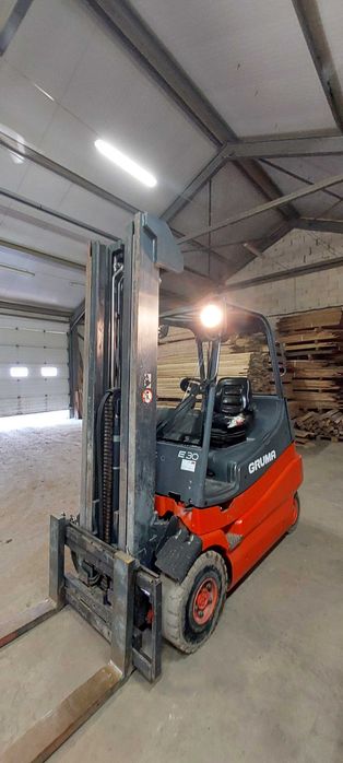 Elektryczny wózek widłowy Linde e30