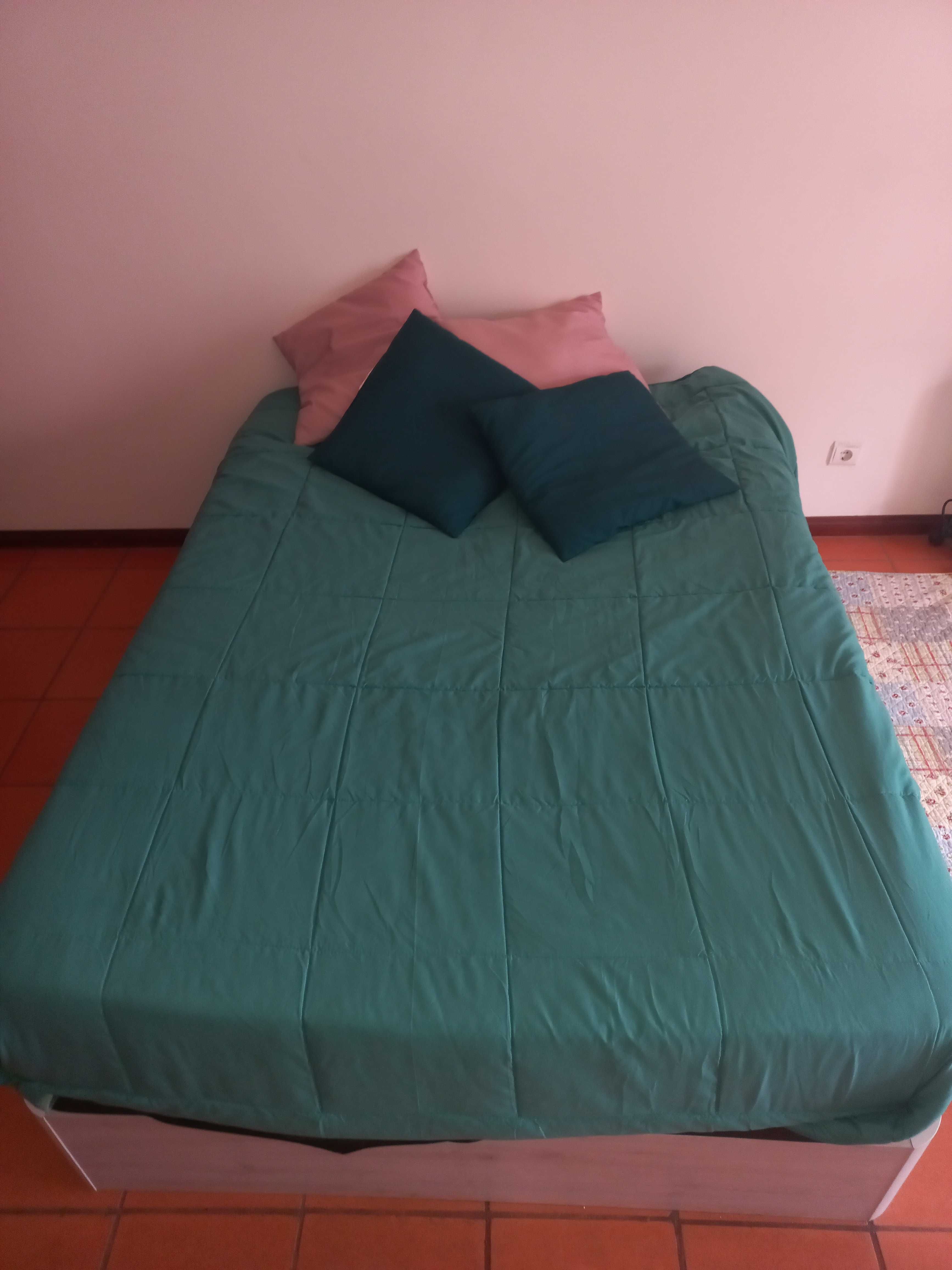 Sommier casal com colchão pikolin