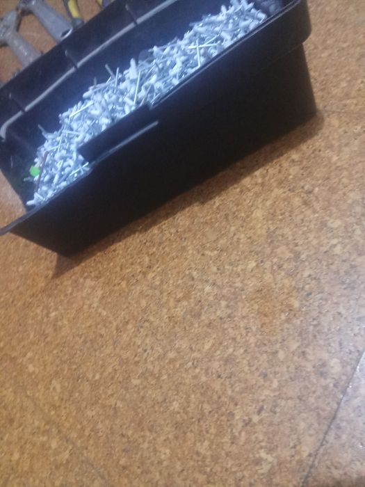 Rebite laçado branco