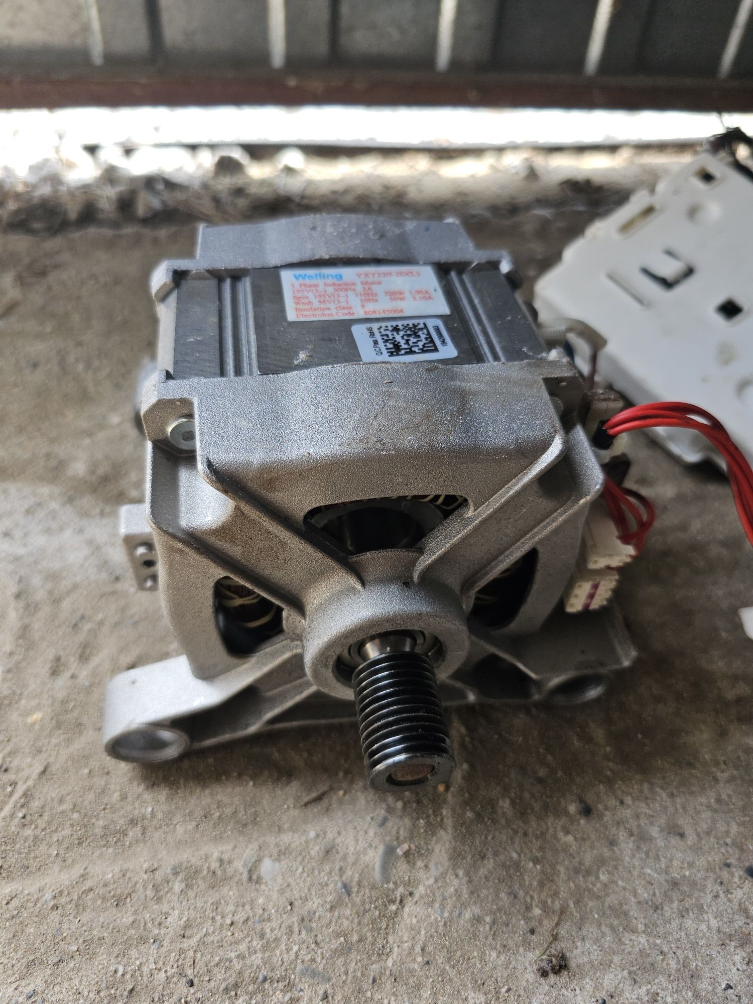 Silnik inwerterowy welling yxt320-2(l) elektrolux