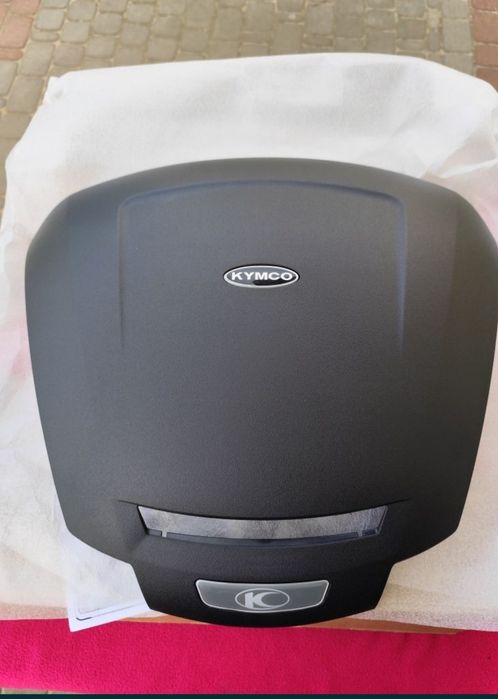 Nakładka pokrywa osłona kufra Givi E470 Kymco 47 l