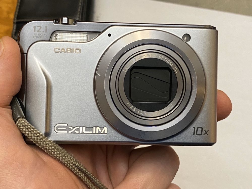 Фотоаппарат Casio Exilim EX-H10, «проверенный в боях», б/у, недорого