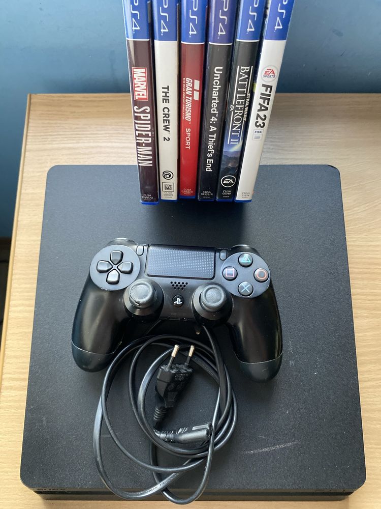 PlayStation 4 1TB pamięci