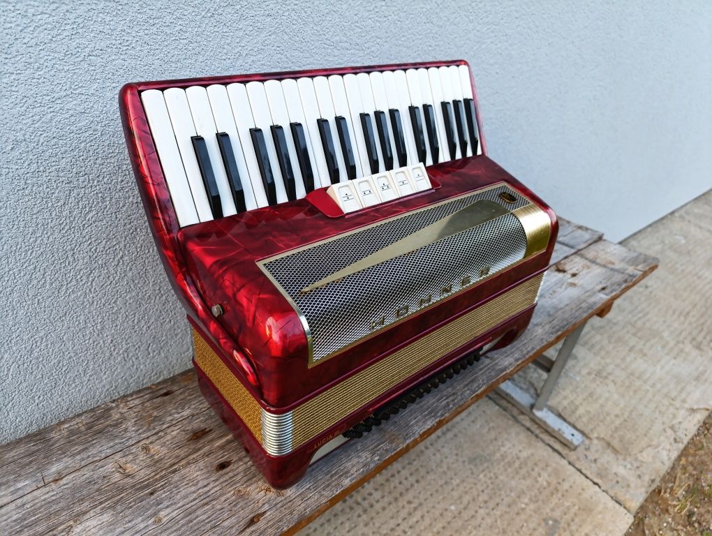 Akordeon Hohner Lucia 96 basów 3 chóry