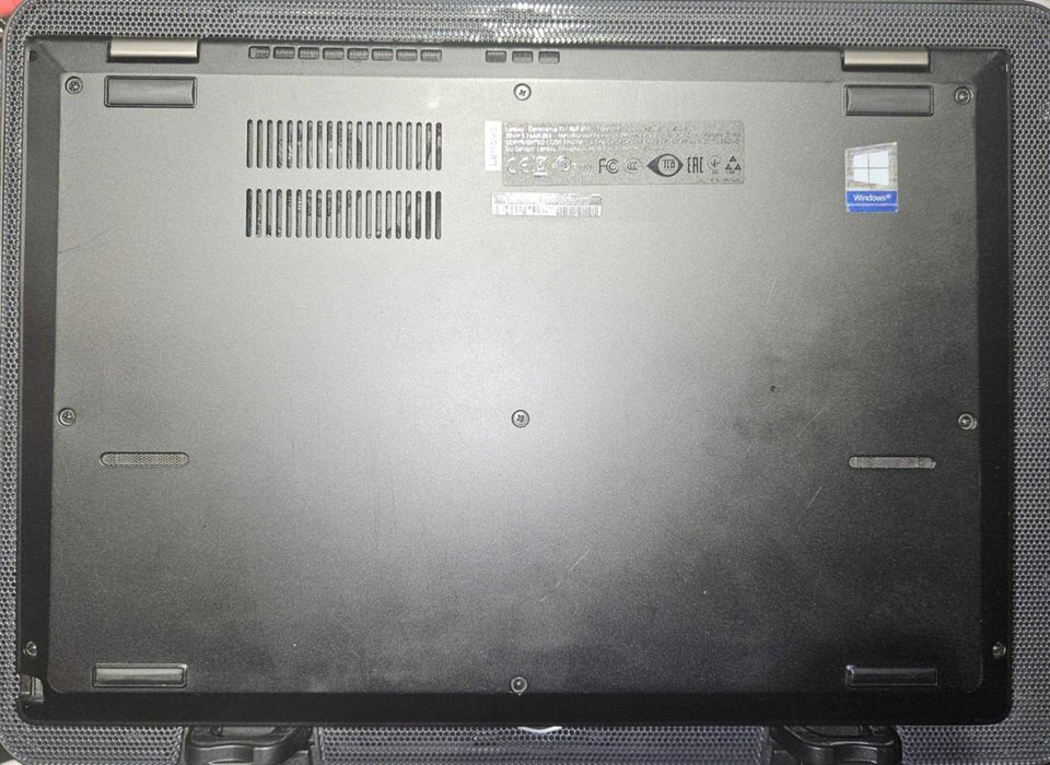 Lenovo yoga l380 i5-8250u 16gb ram 250gb dysk PTM7950 ŁADNY STAN