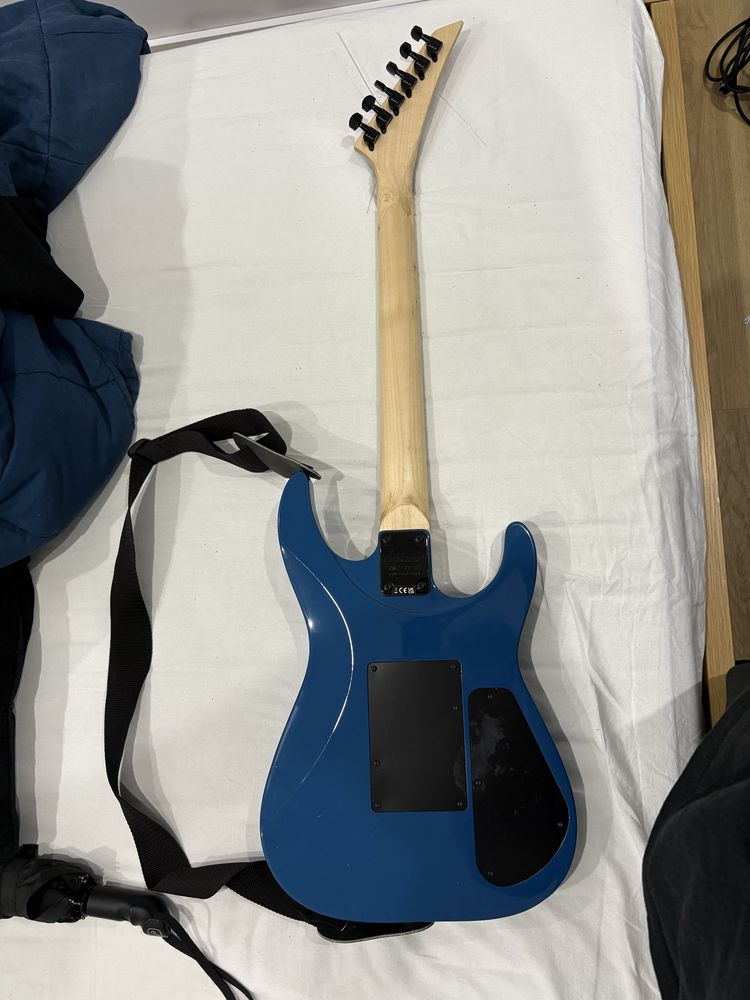 Guitarra Jackson JS32L DINKY - Modelo para esquerdinos