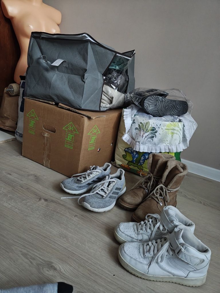 Ubrania/buty/manekin