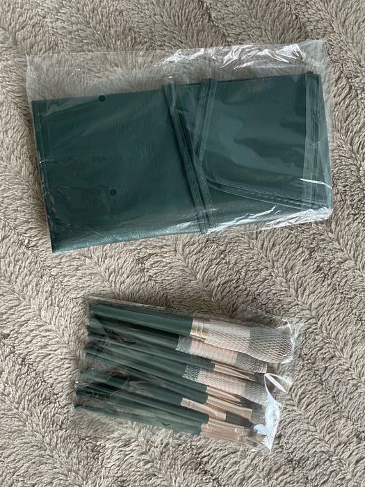 набір пензлів для макіяжу 14 шт в чохлі