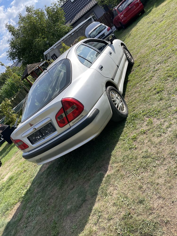 Mitsubishi Carisma GDI 1.8 16V 122KM