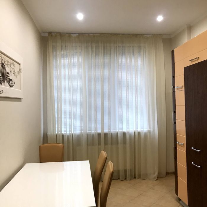 Сдам 3к квартиру ,Центр,ЖК Адмирал,Паркинг,Закрытый двор,Охрана.