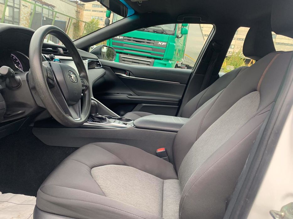 Аренда авто, аренда Toyota Camry hybrid, газ/бензин 2016/2020