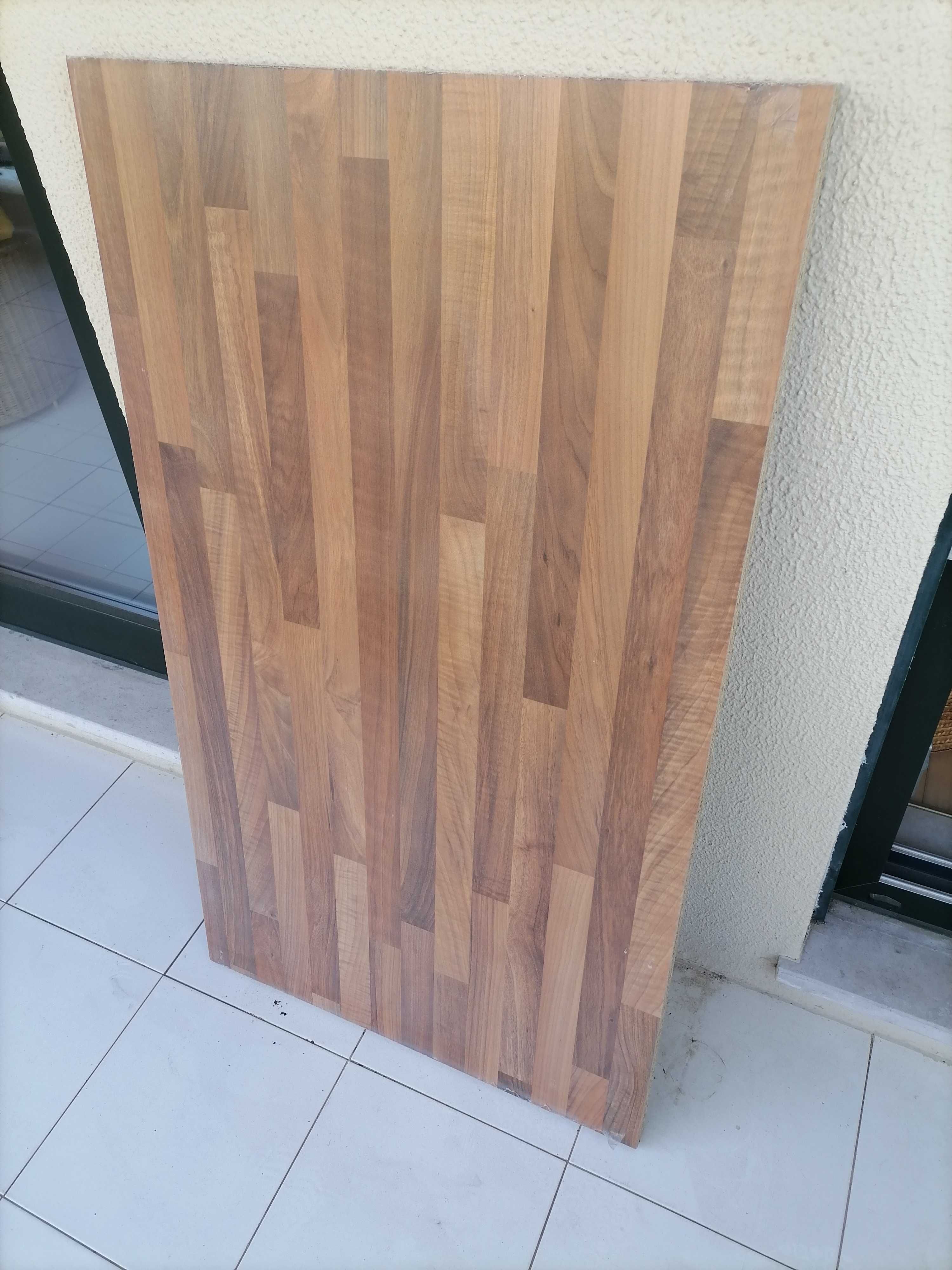 Tampo de bancada laminado parquet nogueira ​1​10X63X3cm