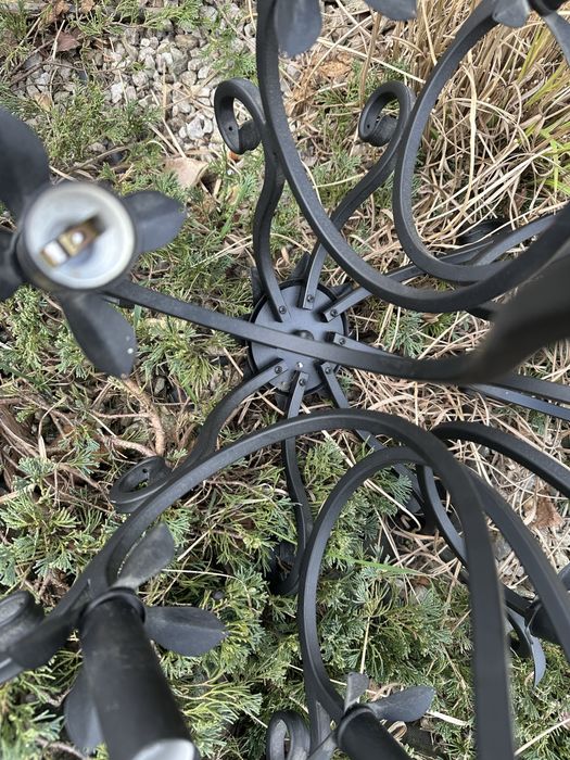 Lampa metalowa z krysztalami wiszaca