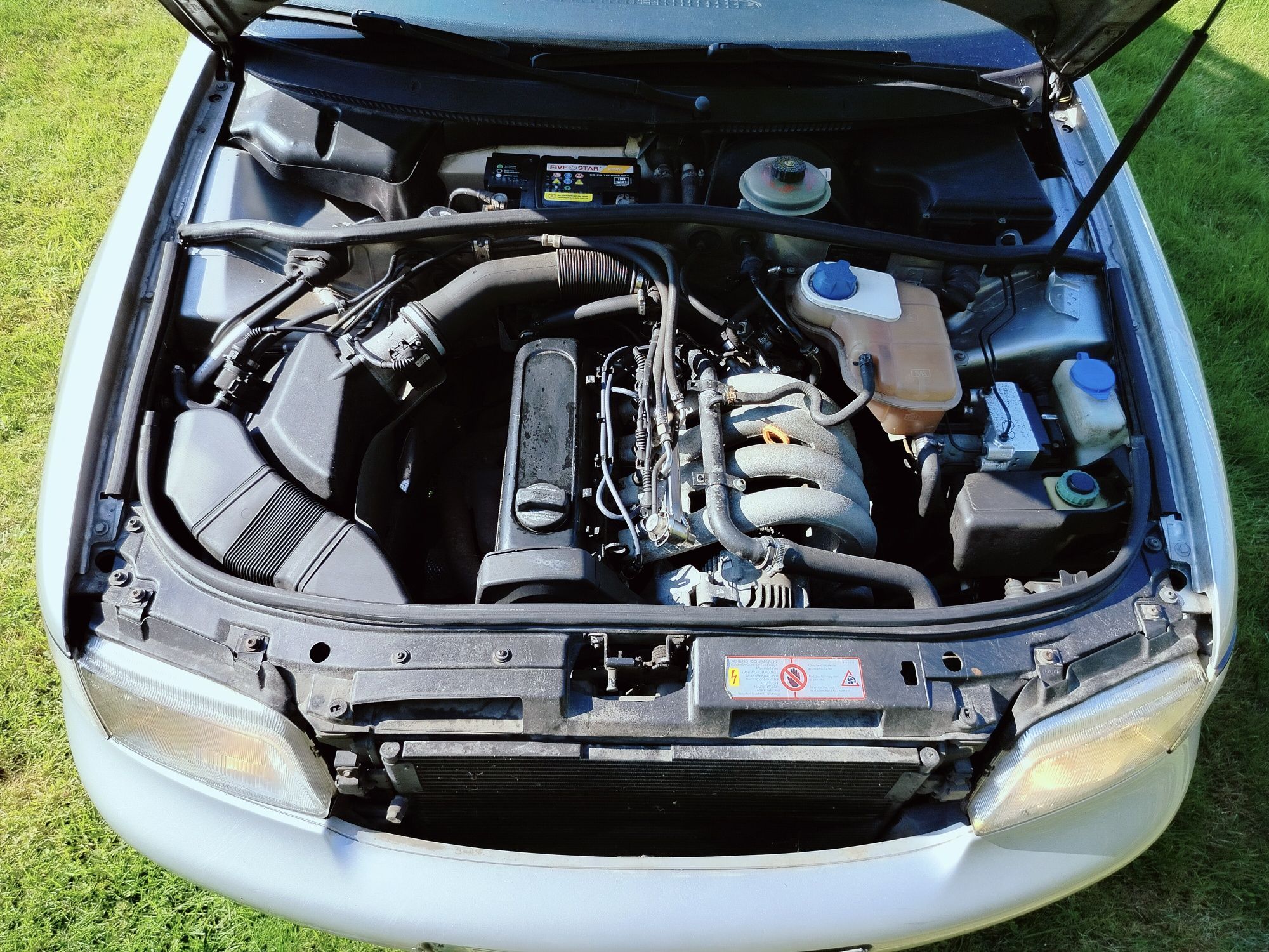 Audi A4 1.6 Benzyna