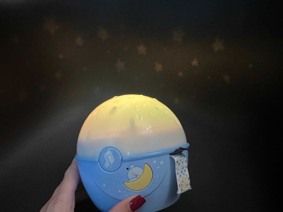 Ночник проектор на детскую кроватку chicco музыкальный.