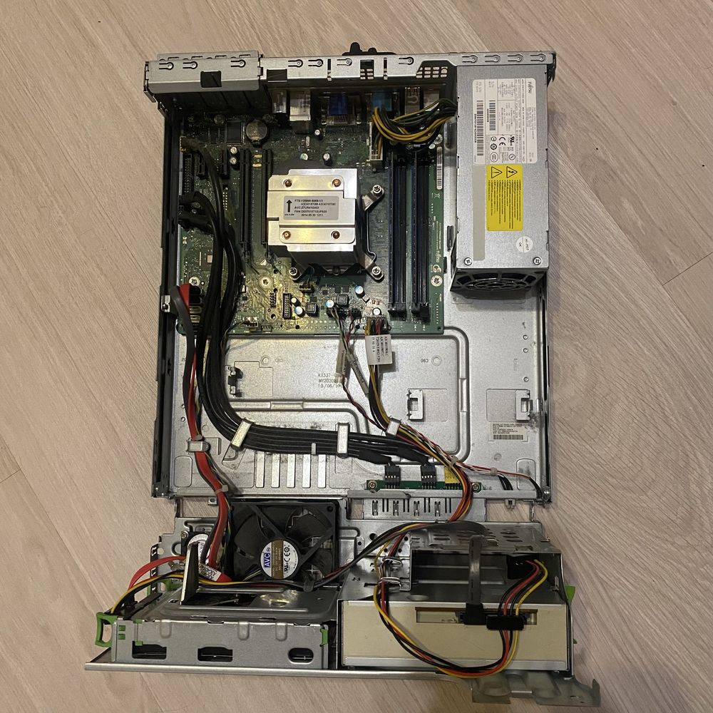 Мини компьютер Fujitsu Esprimo E720 E90+ i3-4130 4 ОЗУ 500gb HDD