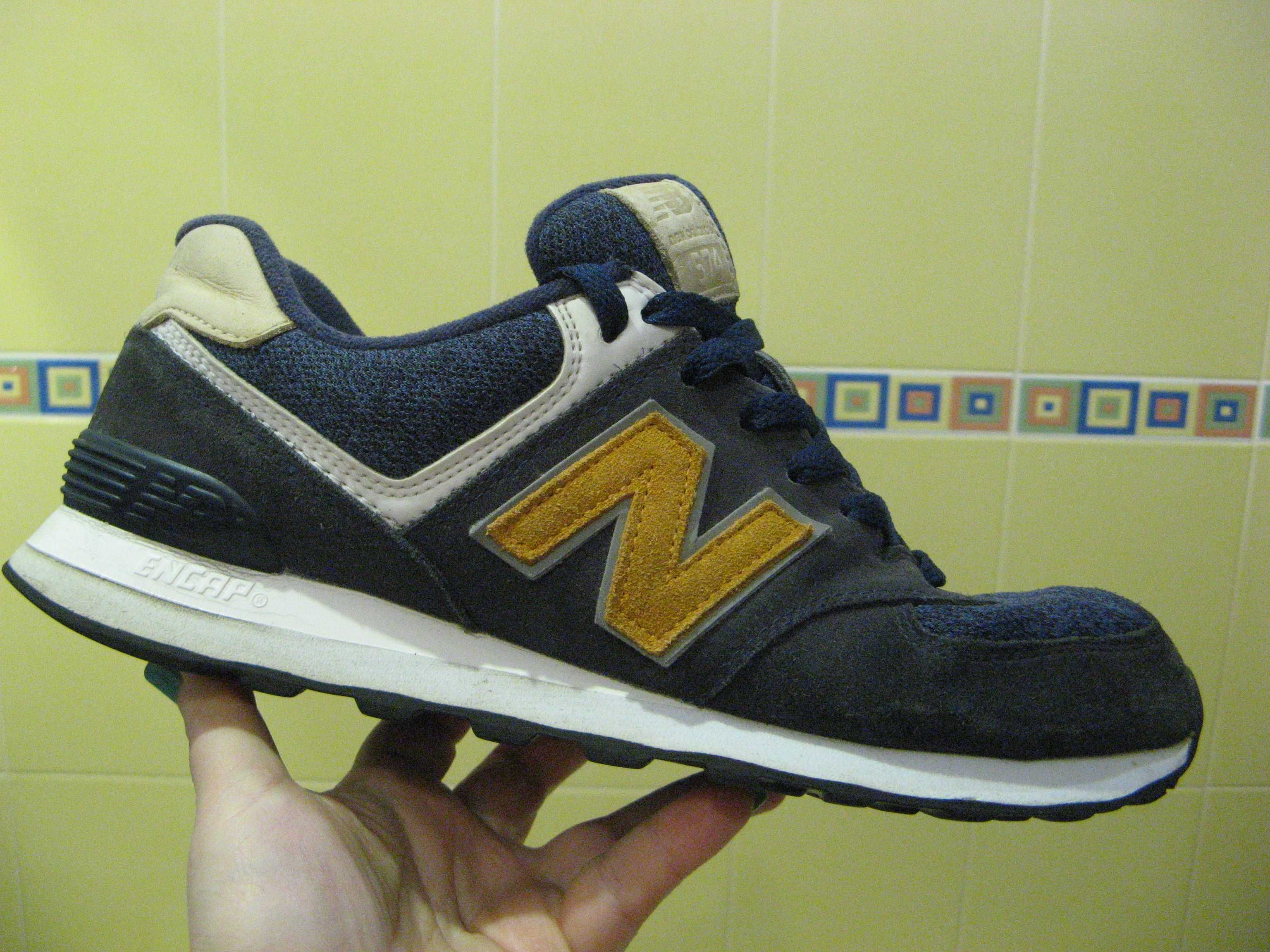 Кроссовки New Balance  42.5