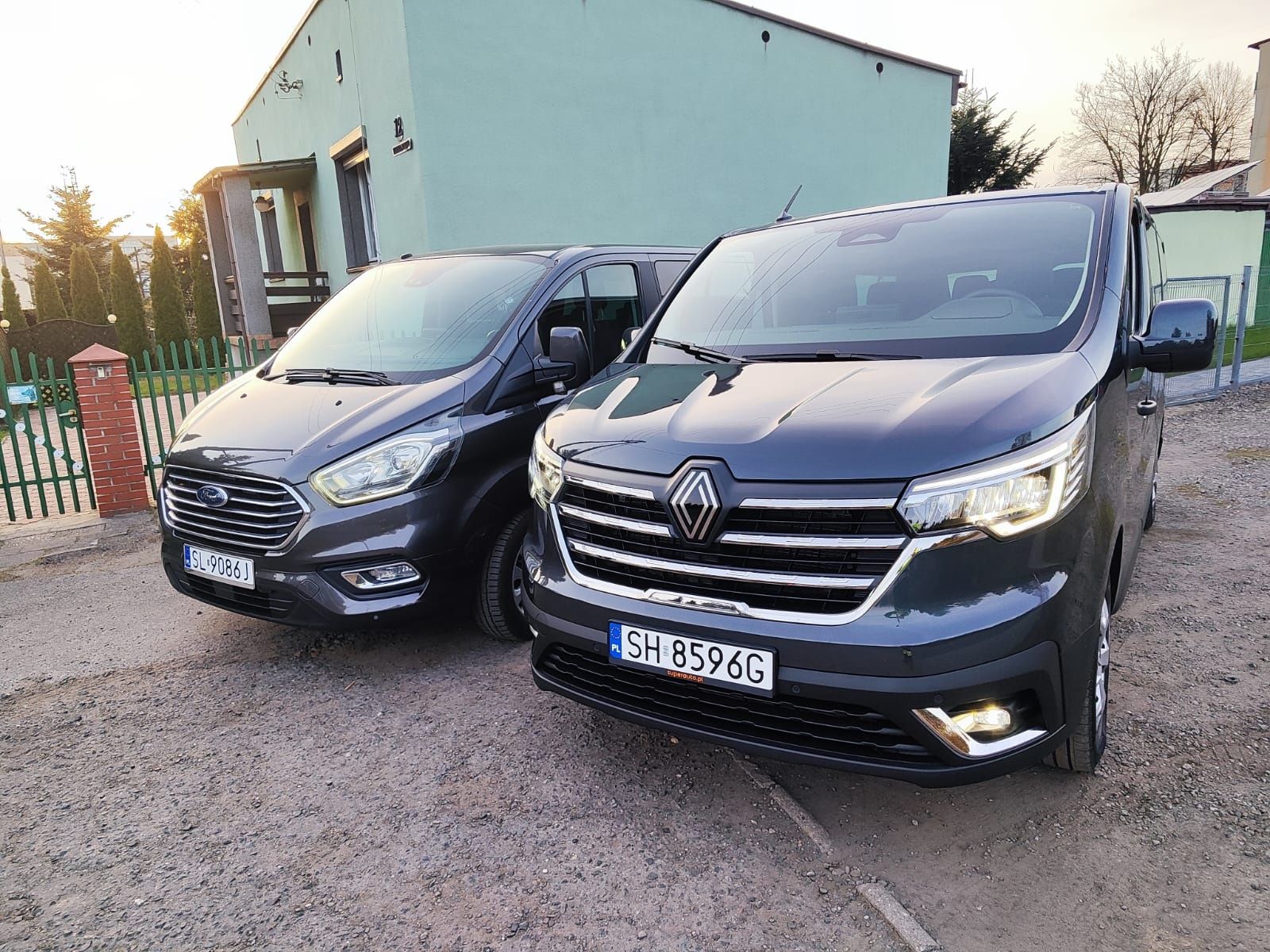 Renault Trafic Ford Custom Long 9 osobowy automat
