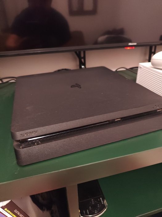 Vendo PS4 e Volante Trustmaster T300