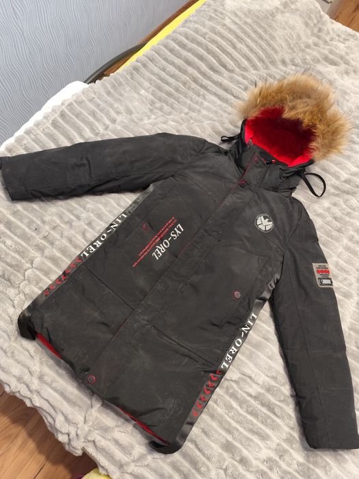 Пальто, куртка подовжена зимова, пуховик на 8-9 років