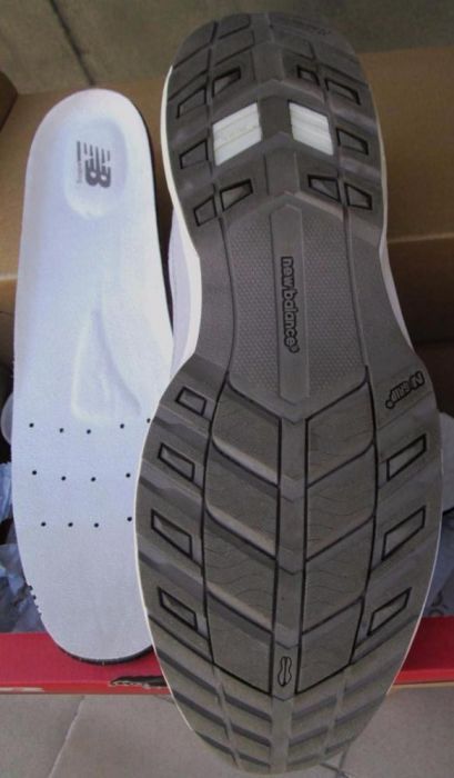 Kросівки NEW BALANCE (розмір 46)
