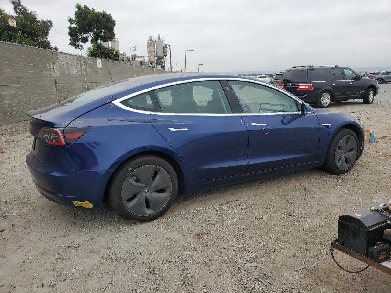 Tesla Model 3 2020