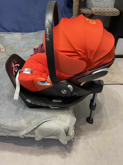 автокрісло Cybex Cloud Z з поворотною базою