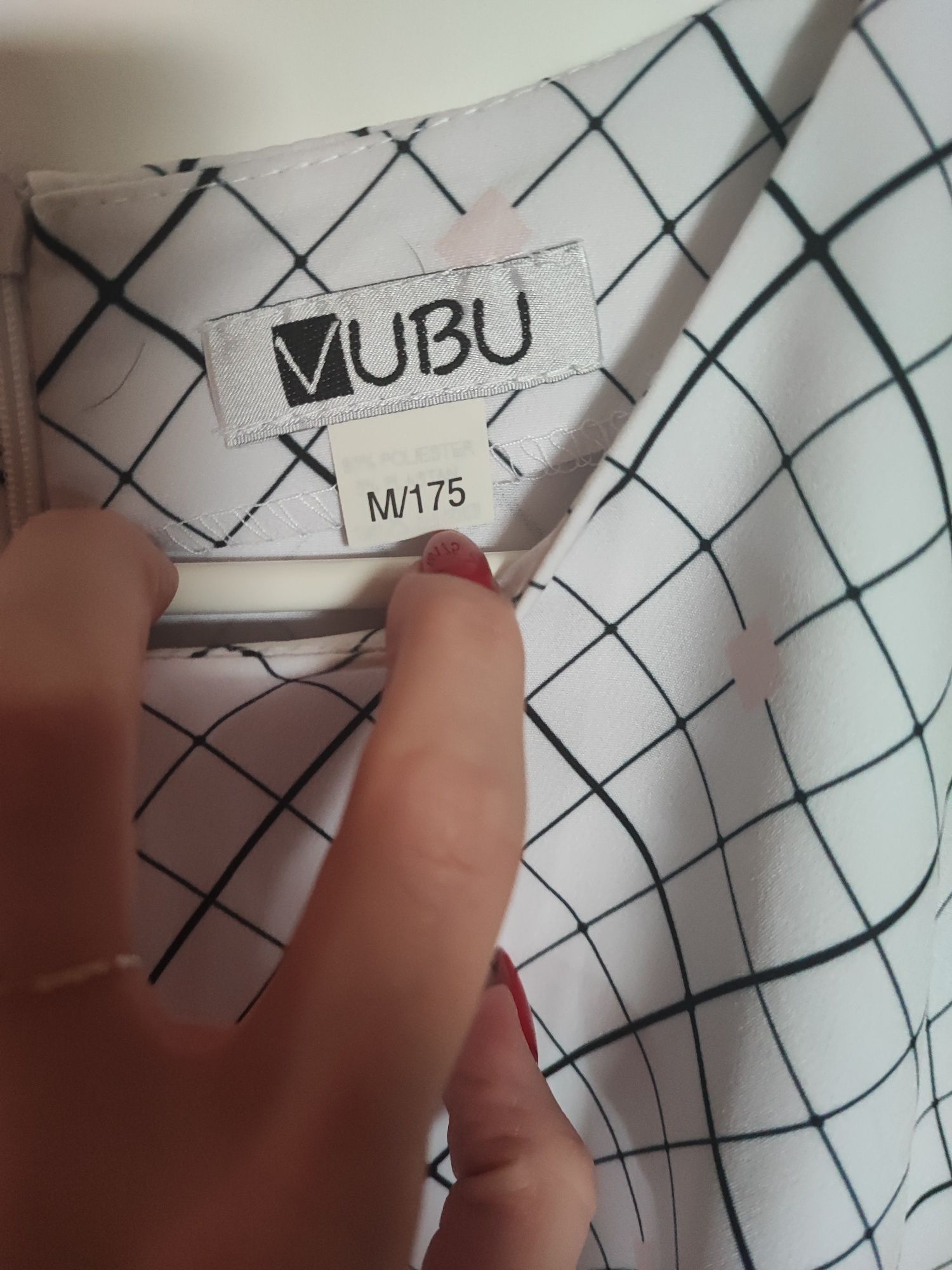 Sukienka w kratkę vubu
