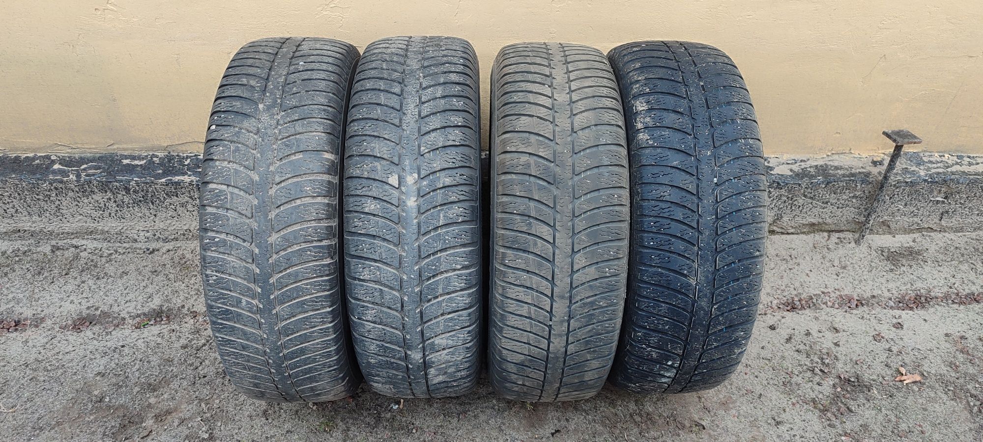 Шини kumho 215/65/16 зима