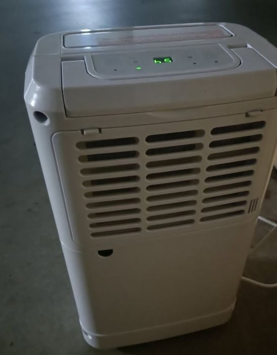 Desumidificador de ambiente umido