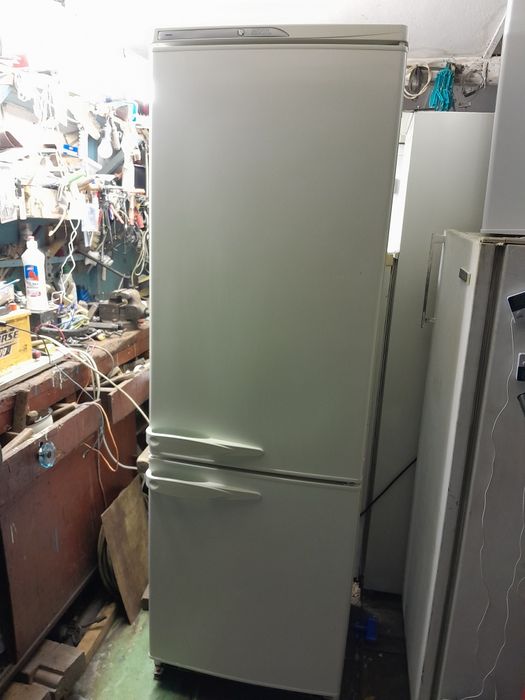 Продам холодильник STINOL