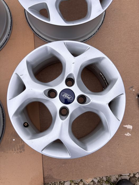 Felgi aluminiowe ford 4x108 R15 alufelga