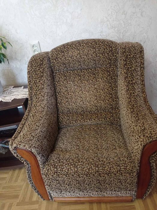 Крісла в вітальню