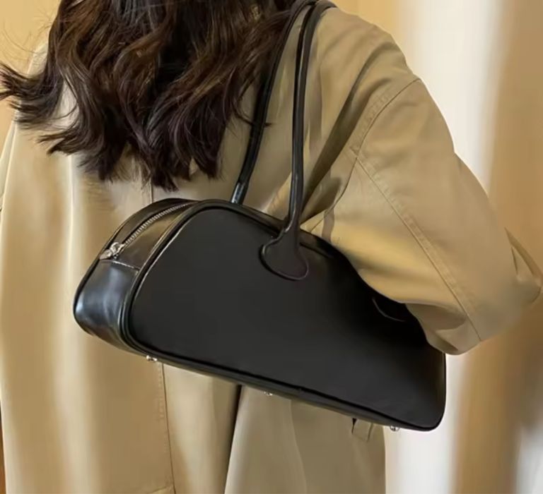 сумка багет чорна