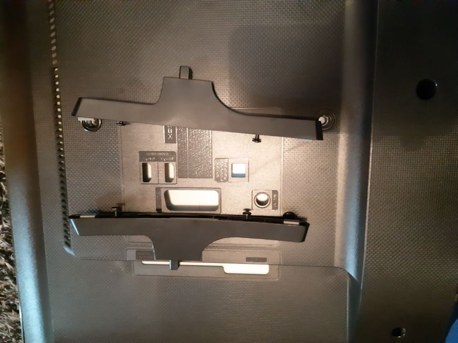 Peças de TV Samsung UE32J4000