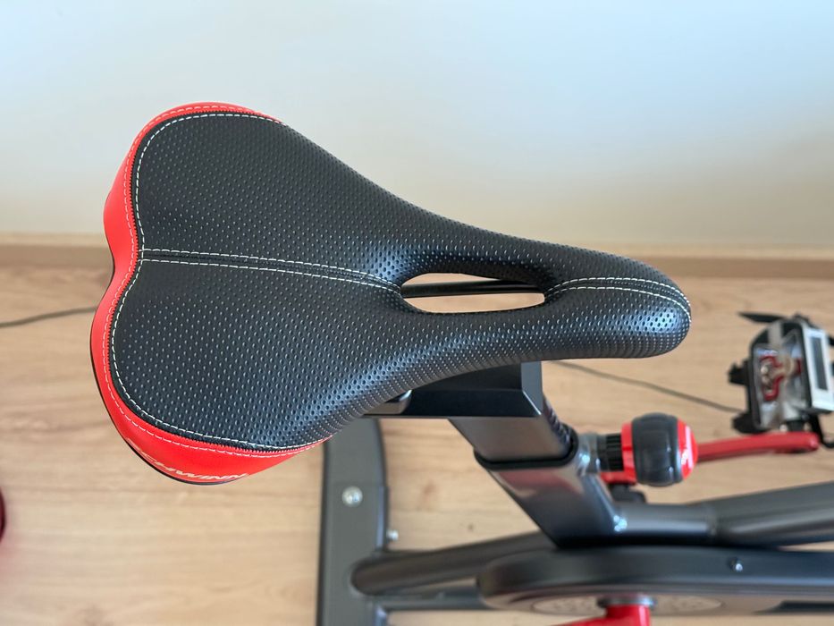 Bicicleta Estática Schwinn 800IC - Excelente Estado