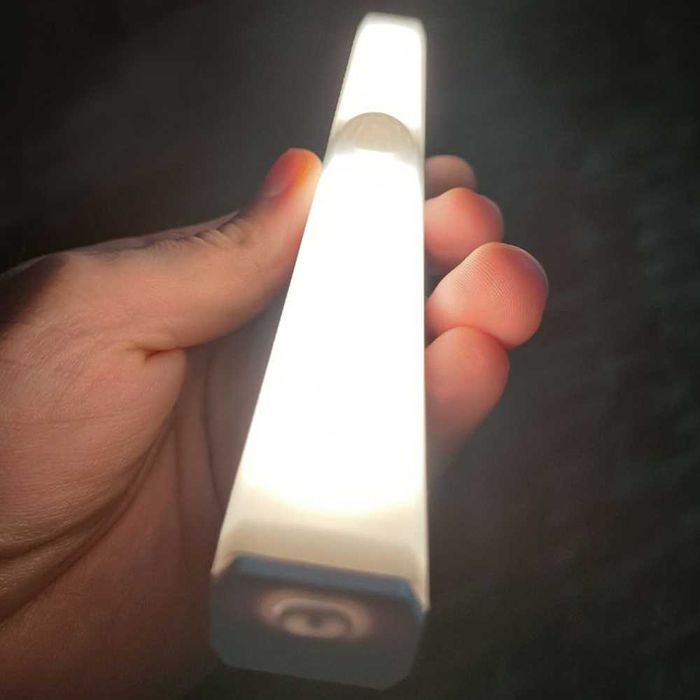 Світильник LED акумуляторний 14LED-22см, датчик руху, магніт