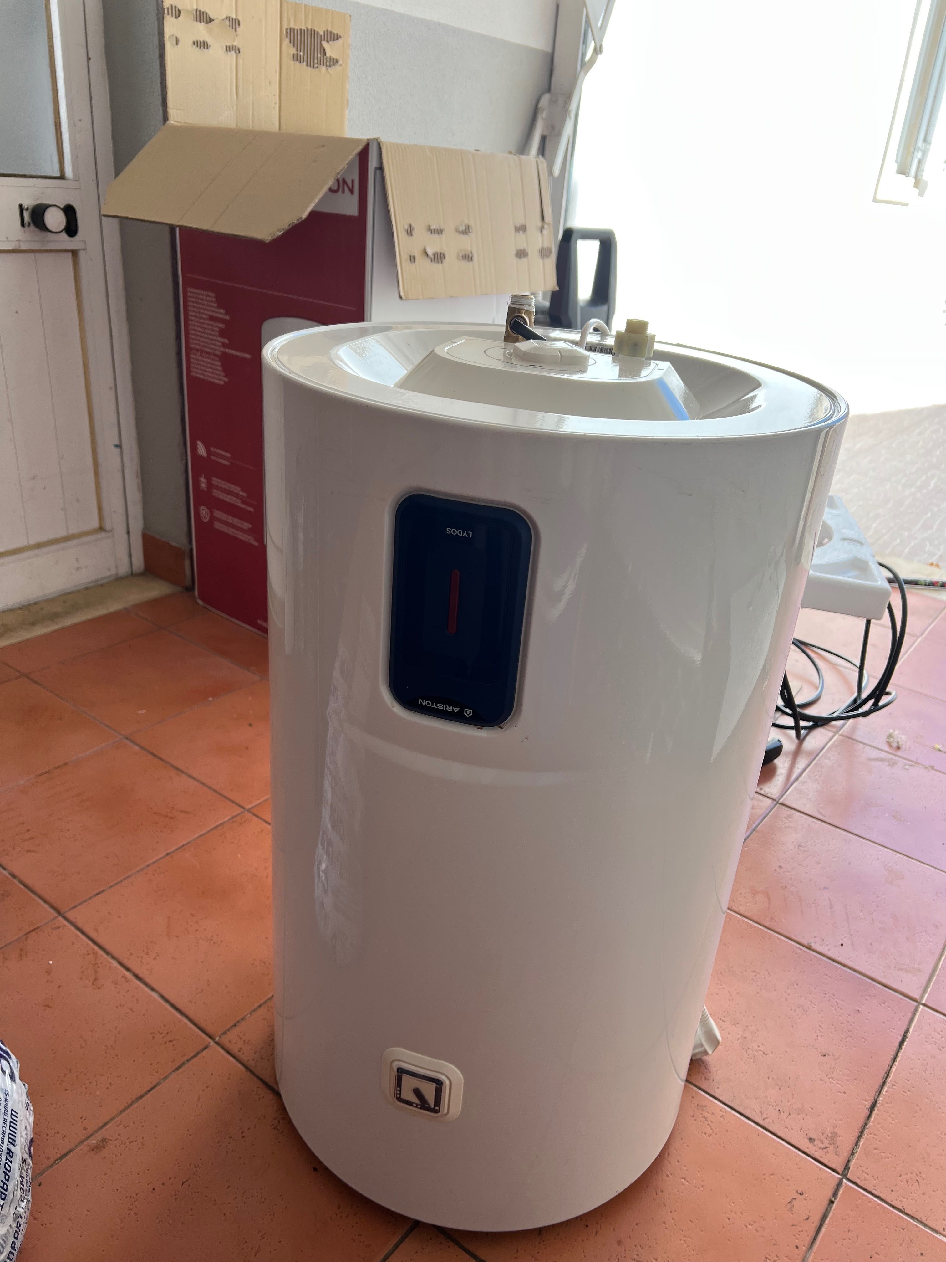 Termoacumulador Ariston 80 l