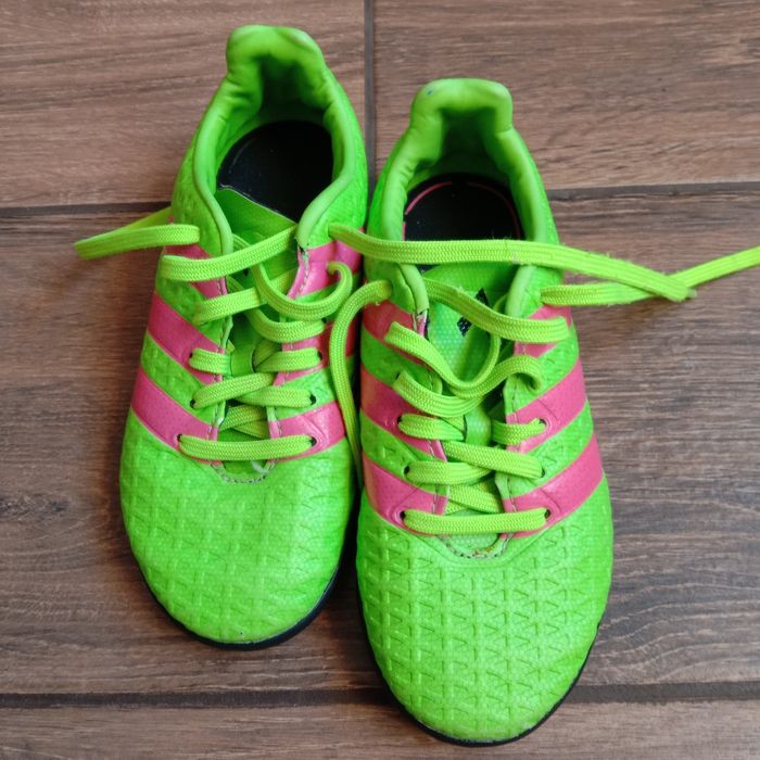 Продам фірмові кросівки для дітей 18 см Adidas