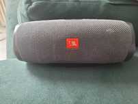Jbl essential charge 2