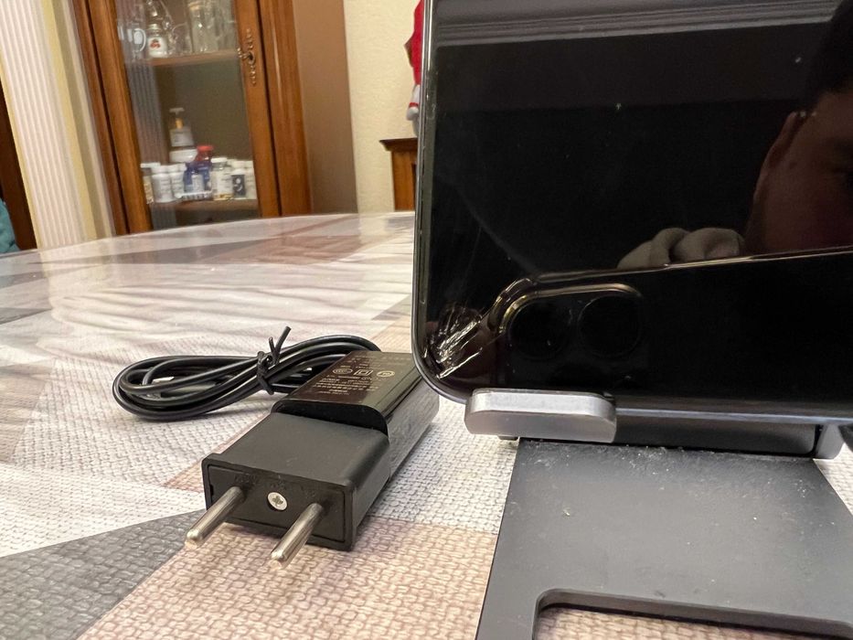 Redmi note 9 PRO 128gb Телефон з невеликою тріщиною на екрані